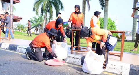 Sambut Hari Bhayangkara ke-80, Polda Jambi Gelar Gerakan Bersama Bersih Lingkungan Road to Presisi Merdeka Run 2026